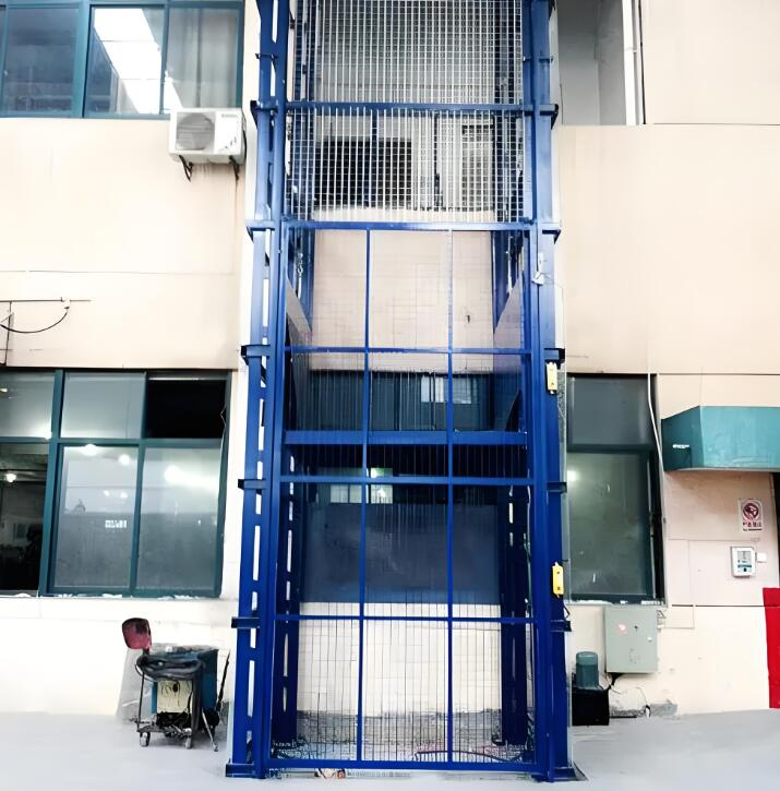 室外導(dǎo)軌式升降平臺