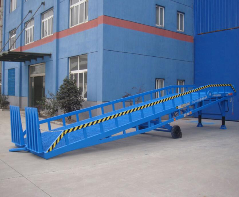 物流移動式登車橋